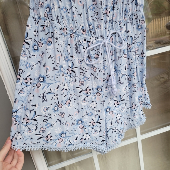 BeBop Off the Shoulder Floral Romper - Size Large (Excellent Condition) - Picture 3 of 6